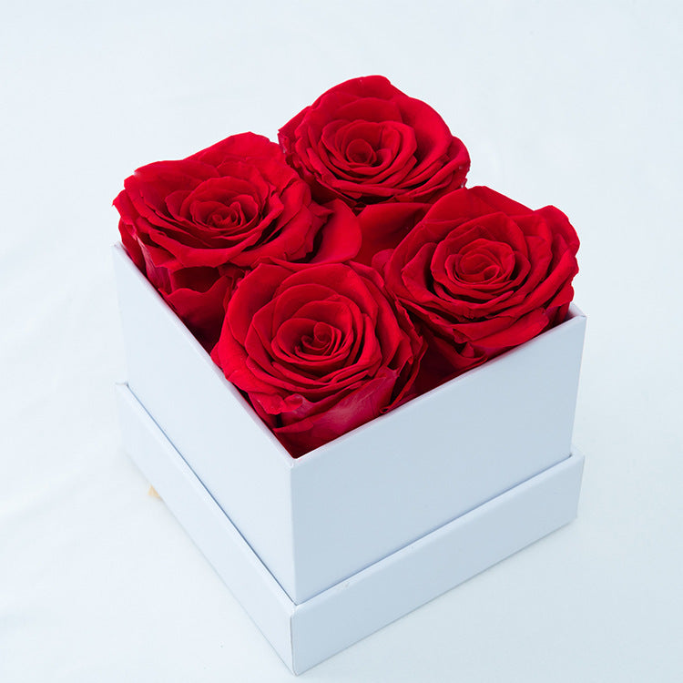 Heart-shaped Flowers gift box
